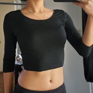 Black half sleeve women's crop top